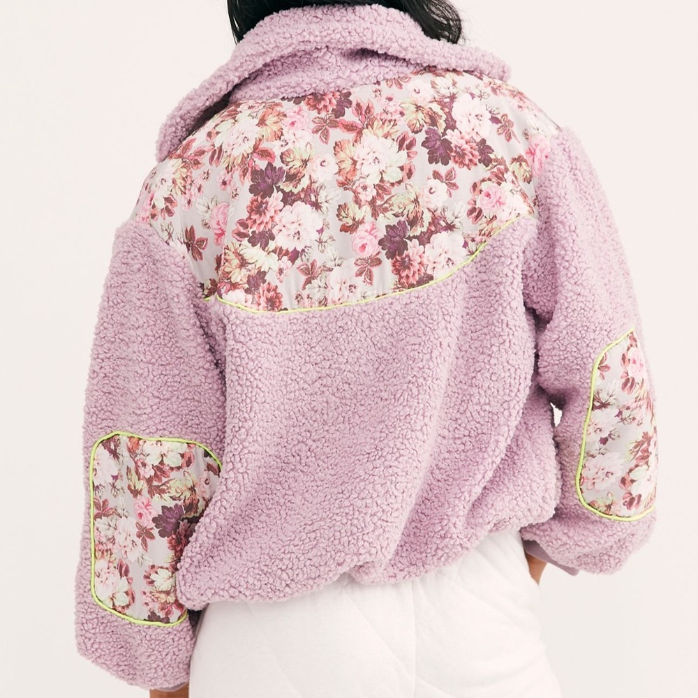 FOR LOVE & LEMONS / WOMEN / OUTERWEAR /
JACKETS - Picture 7 of 14